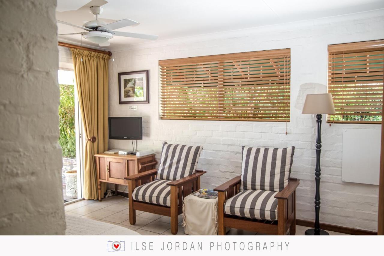 Raw Karoo Guest House Oudtshoorn Dış mekan fotoğraf