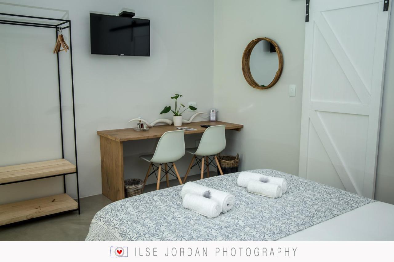 Raw Karoo Guest House Oudtshoorn Dış mekan fotoğraf